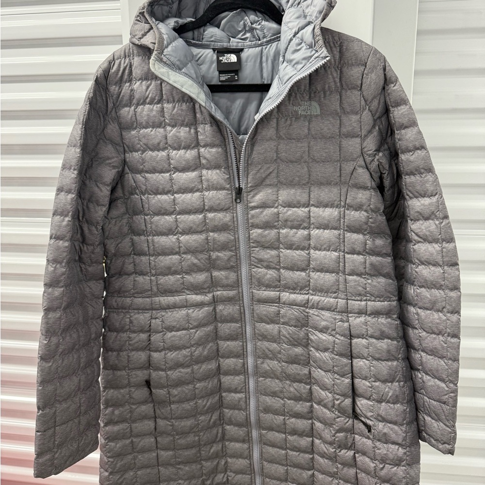 The North Face Women's Gray Thermoball parka Jacket